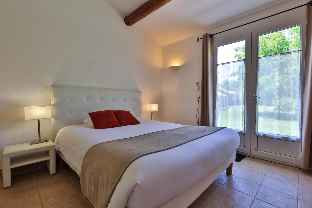 Logis Hotel & Spa Dejeunez Sous L'Arbre Rousset  Eksteriør billede