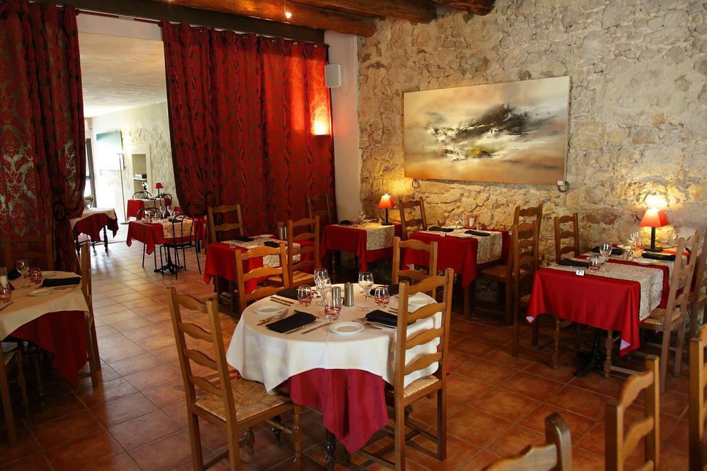 Logis Hotel & Spa Dejeunez Sous L'Arbre Rousset  Eksteriør billede